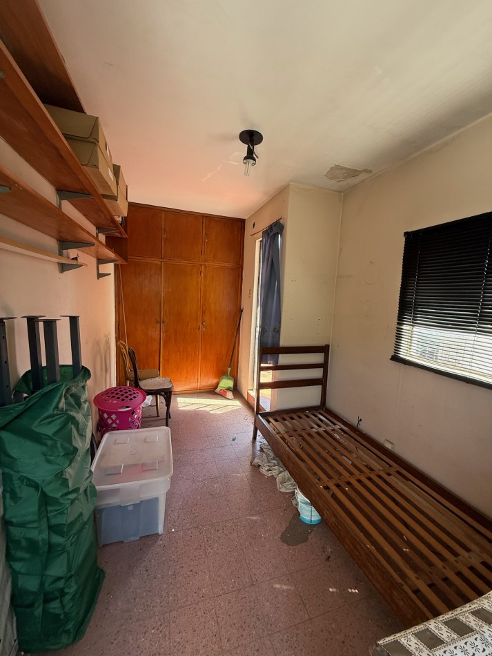 Casa sobre lote Propio en esquina 4 amb, Cochera, Terraza con espacio aereo Ideal Reforma.