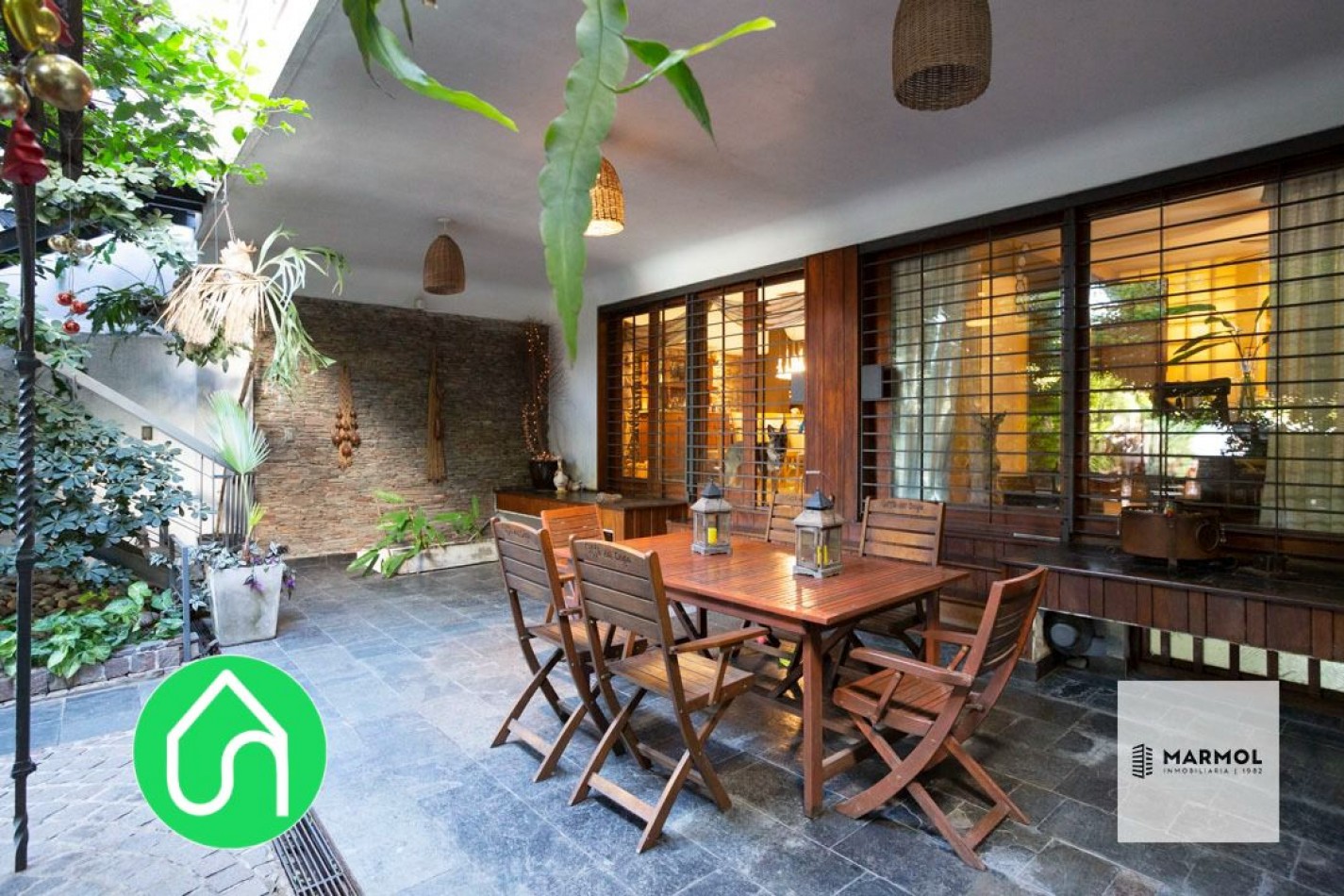 Extraordinaria Casa con Importante Lote con Fondo y Piscina