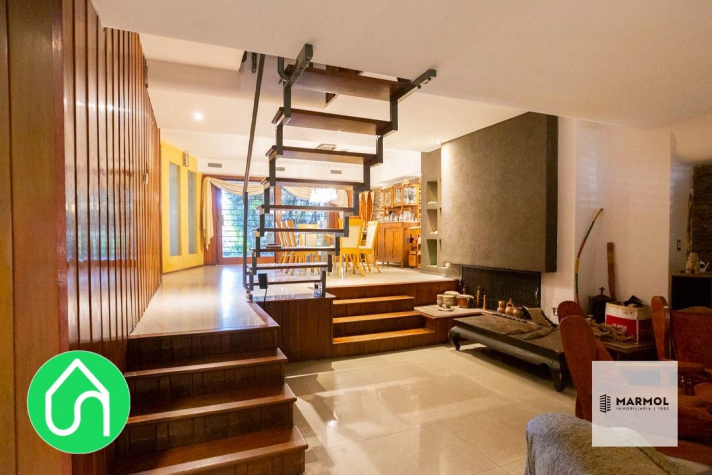 Extraordinaria Casa con Importante Lote con Fondo y Piscina