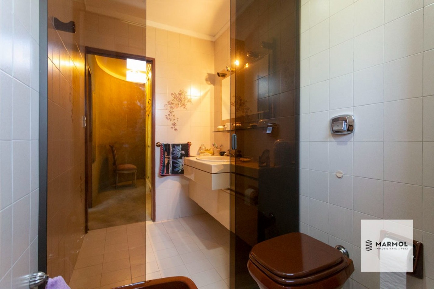 Extraordinaria Casa 4 amb con Parque, Piscina, Cochera para 3 autos y Ascensor