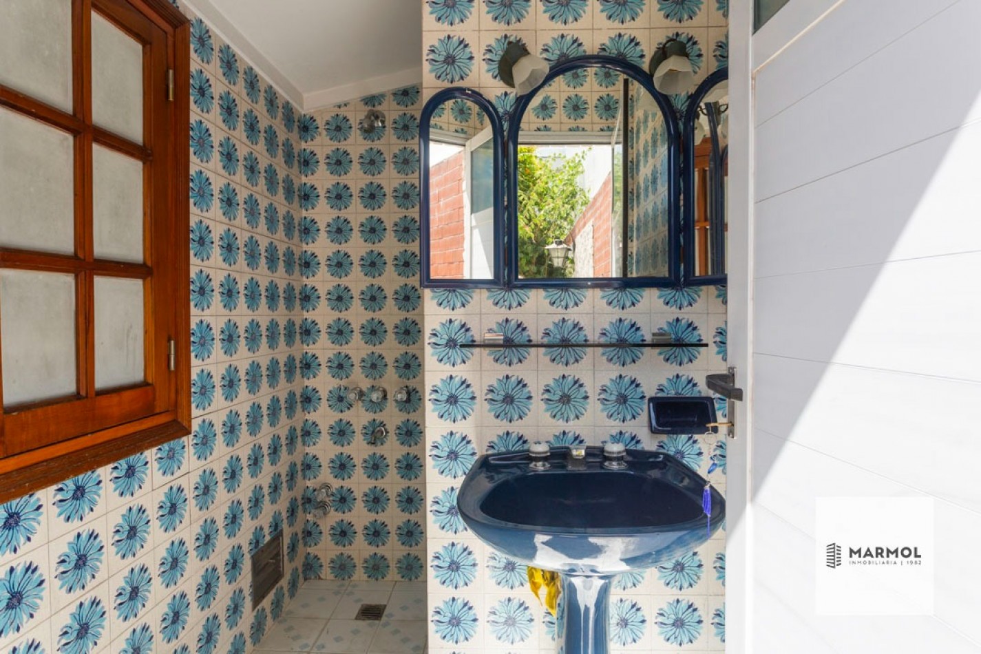 Extraordinaria Casa 4 amb con Parque, Piscina, Cochera para 3 autos y Ascensor