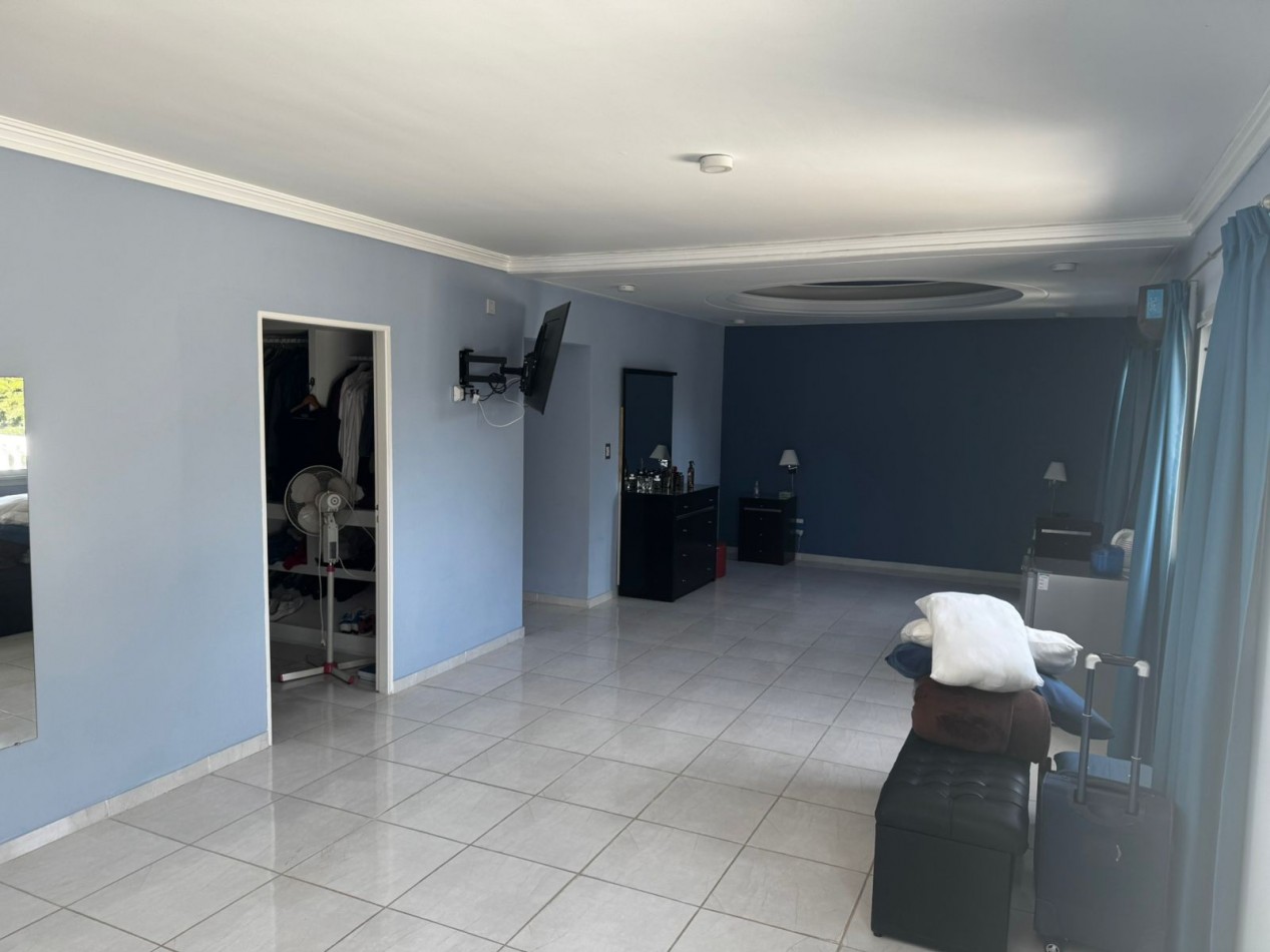 Increible Casa 6 ambientes con la mejor piscina de Canning! sobre Lote de 1200 m²