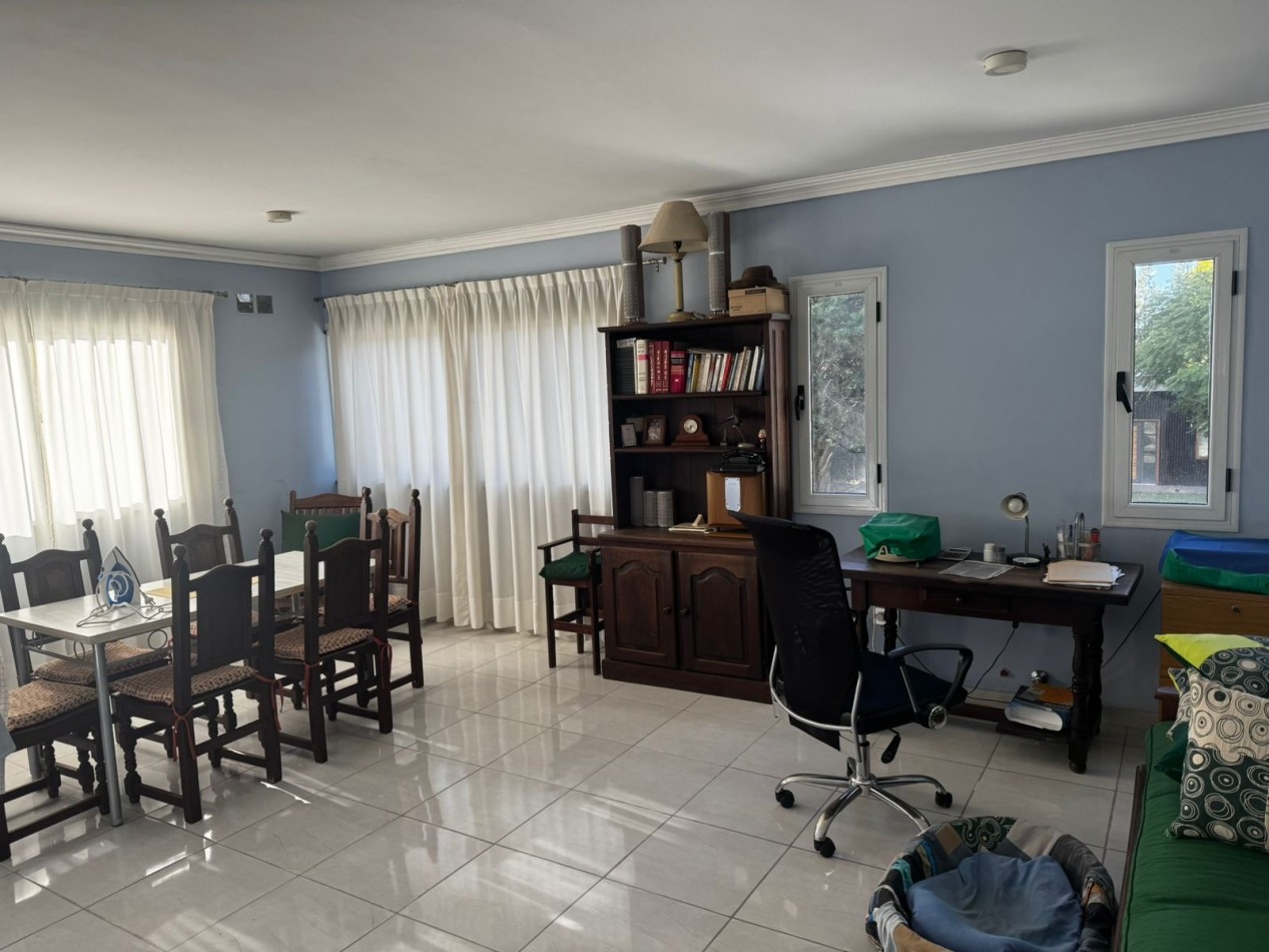 Increible Casa 6 ambientes con la mejor piscina de Canning! sobre Lote de 1200 m²