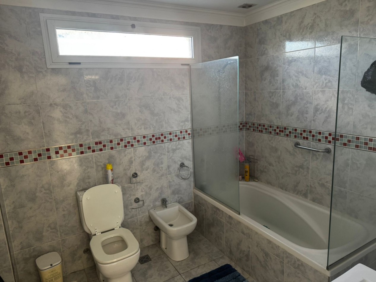 Increible Casa 6 ambientes con la mejor piscina de Canning! sobre Lote de 1200 m²