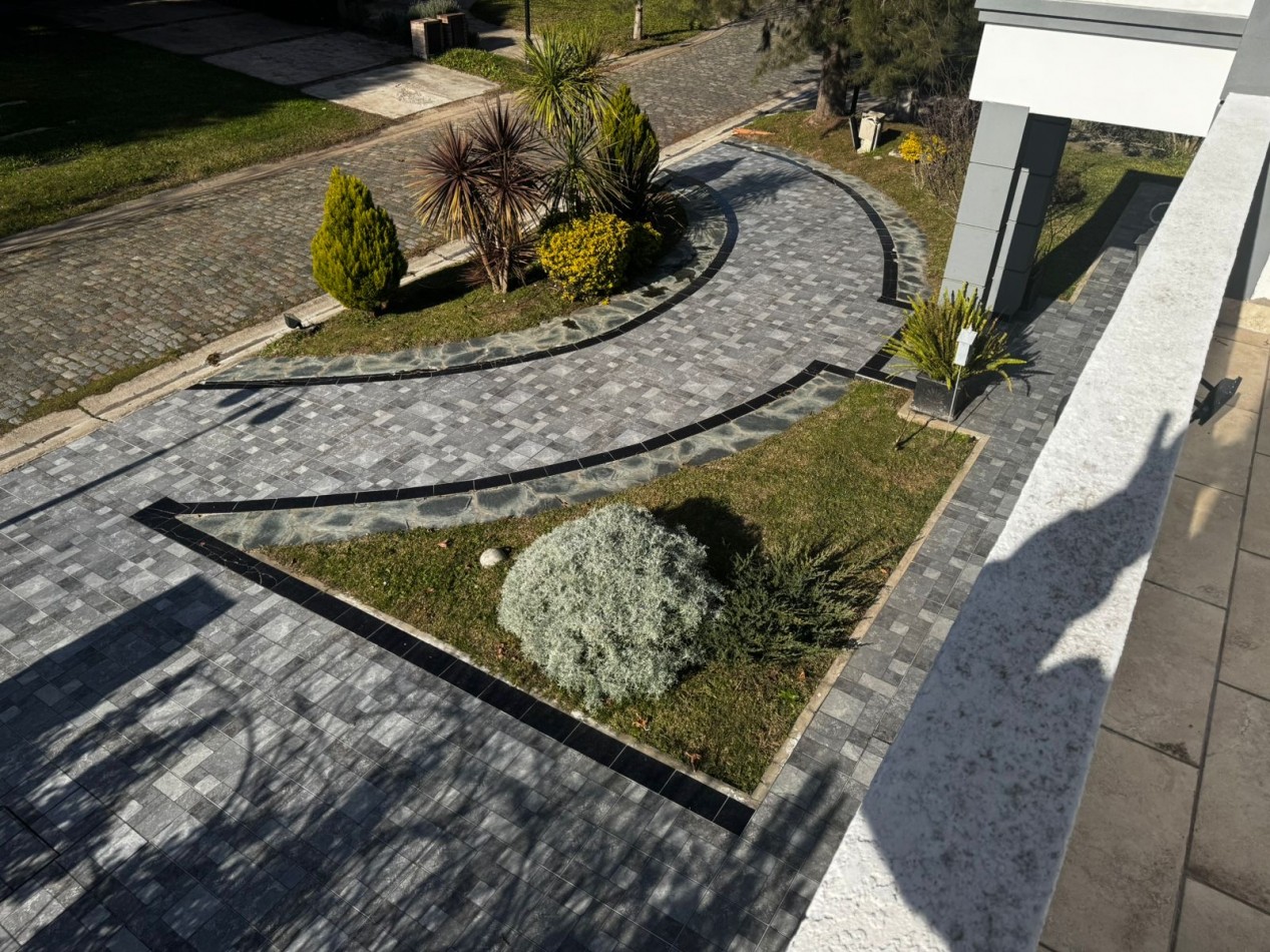 Increible Casa 6 ambientes con la mejor piscina de Canning! sobre Lote de 1200 m²
