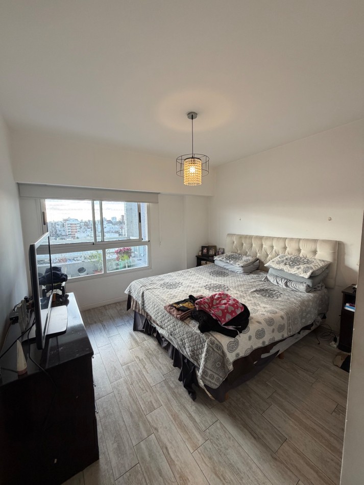 Excelente Departamento de 3 Ambientes con Cochera de mas de 100m2 en Alquiler