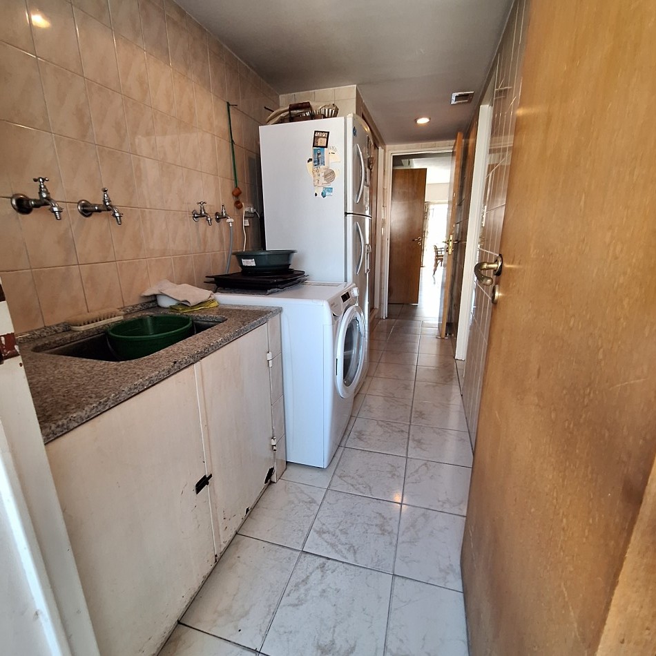 El Mejor Piso De 5 Ambientes, Dependencia y 2 Cocheras En excelente z/Caballito APTO CREDITO