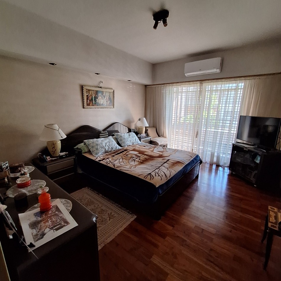 El Mejor Piso De 5 Ambientes, Dependencia y 2 Cocheras En excelente z/Caballito APTO CREDITO