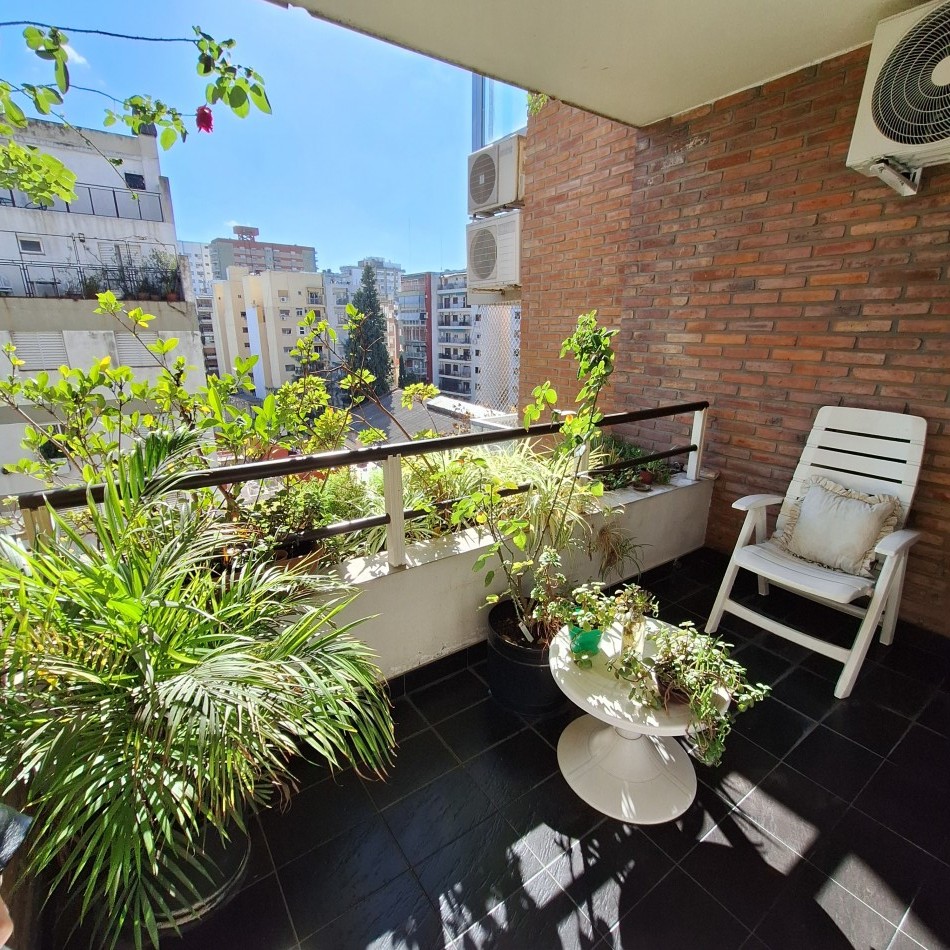 El Mejor Piso De 5 Ambientes, Dependencia y 2 Cocheras En excelente z/Caballito APTO CREDITO