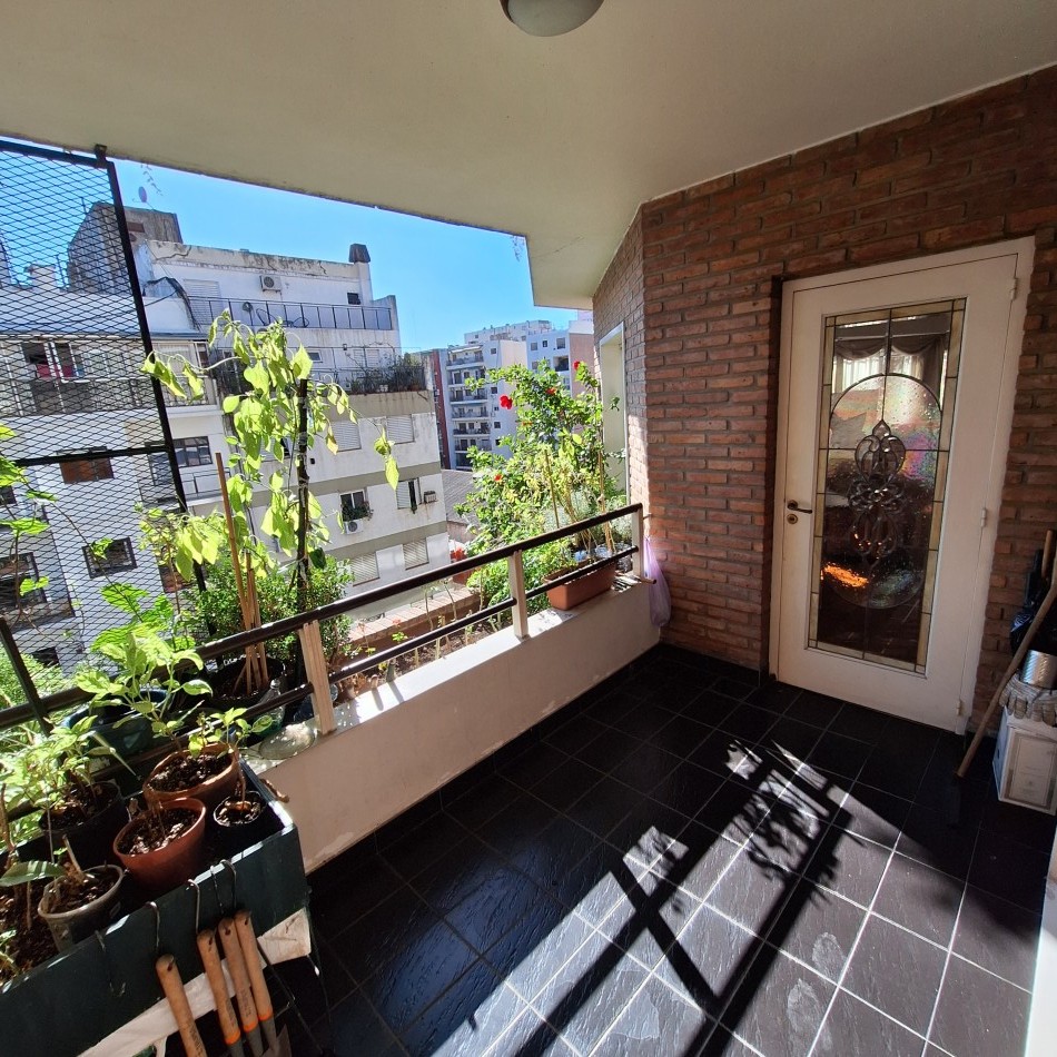 El Mejor Piso De 5 Ambientes, Dependencia y 2 Cocheras En excelente z/Caballito APTO CREDITO