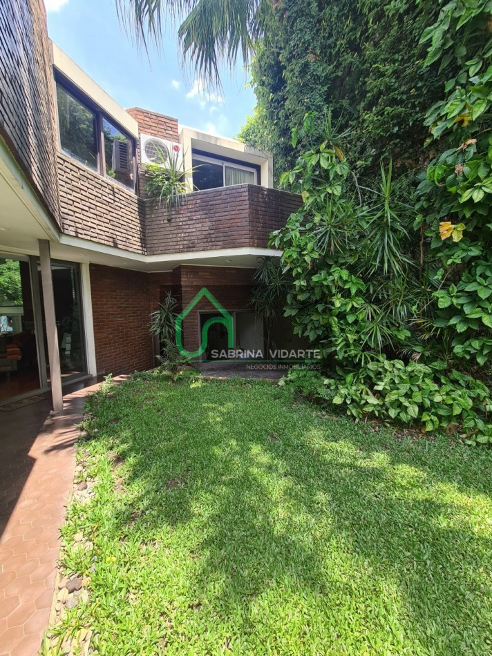 Bellisima Casa sobre Lote Propio a dos calles, Una Obra de Arte en Villa Devoto