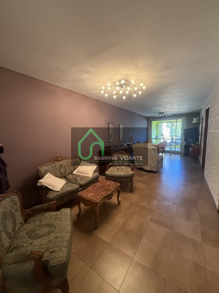 Espectacular Semipiso 4 Amb. + Cochera edificio con Piscina y parque 