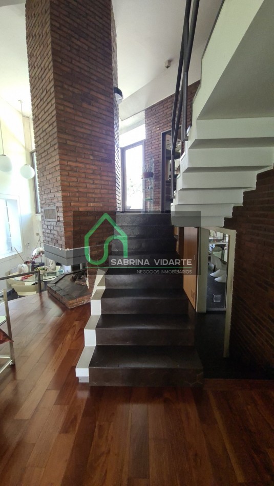 Bellisima Casa sobre Lote Propio a dos calles, Una Obra de Arte en Villa Devoto