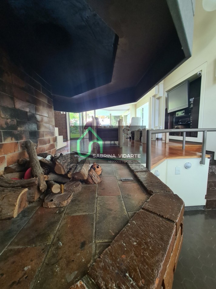 Bellisima Casa sobre Lote Propio a dos calles, Una Obra de Arte en Villa Devoto