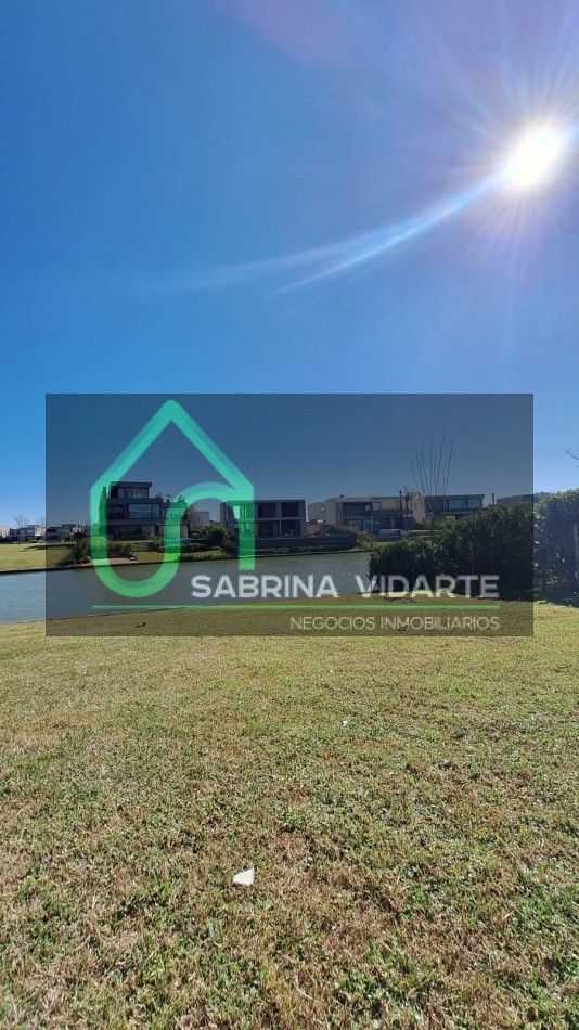 Unico Lote De 907m2 Al Agua En Virazon, Nordelta.