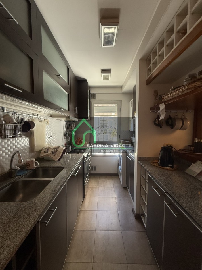 Espectacular Semipiso 4 Amb. + Cochera edificio con Piscina y parque 