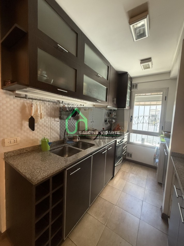 Espectacular Semipiso 4 Amb. + Cochera edificio con Piscina y parque 