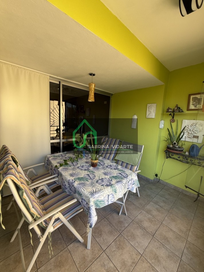 Espectacular Semipiso 4 Amb. + Cochera edificio con Piscina y parque 