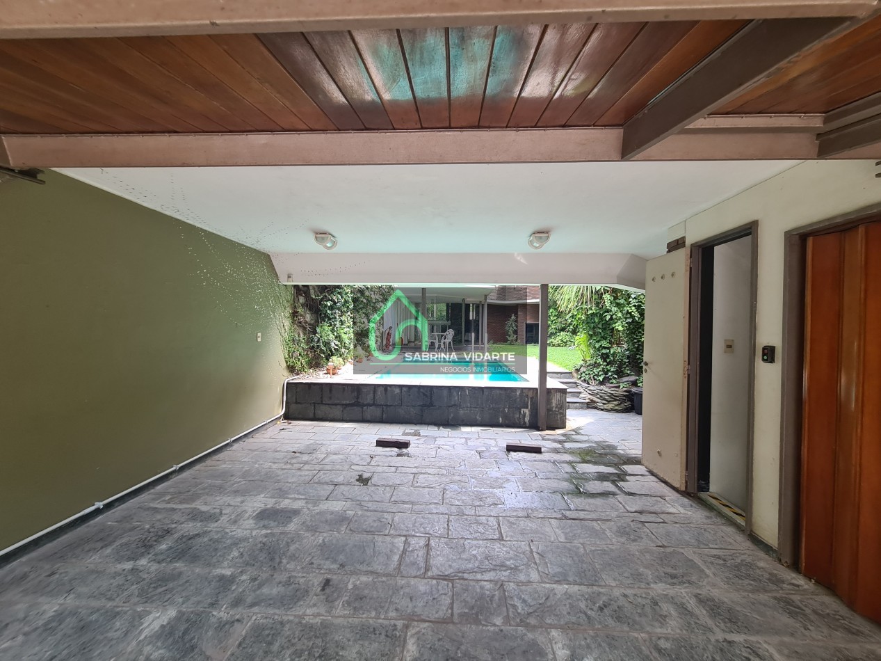 Bellisima Casa sobre Lote Propio a dos calles, Una Obra de Arte en Villa Devoto