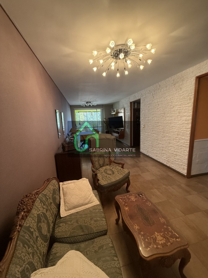 Espectacular Semipiso 4 Amb. + Cochera edificio con Piscina y parque 