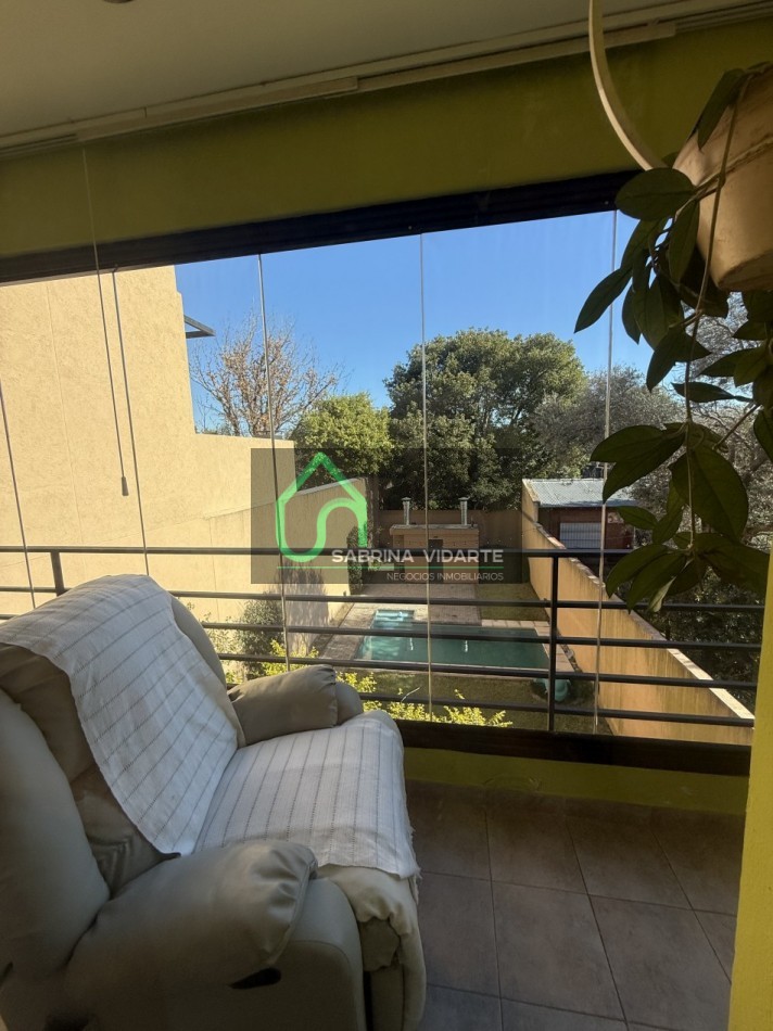 Espectacular Semipiso 4 Amb. + Cochera edificio con Piscina y parque 