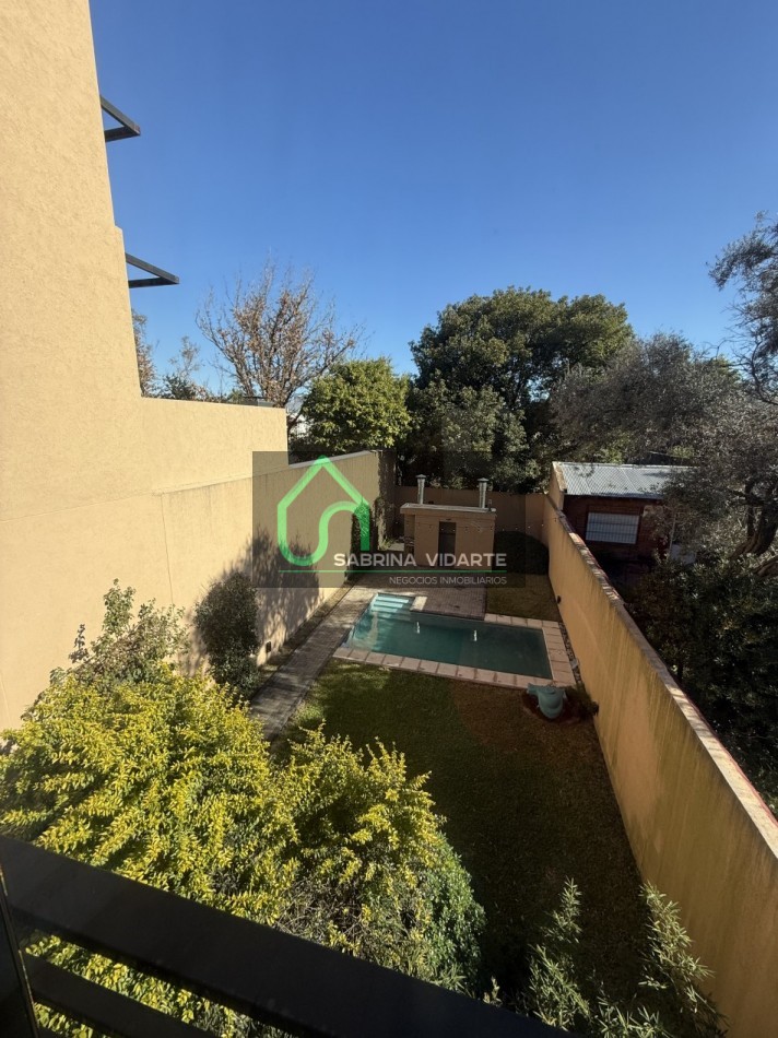 Espectacular Semipiso 4 Amb. + Cochera edificio con Piscina y parque 